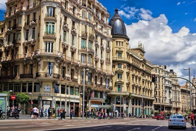 Elegante Loft En Chueca Appartement Madrid Buitenkant foto